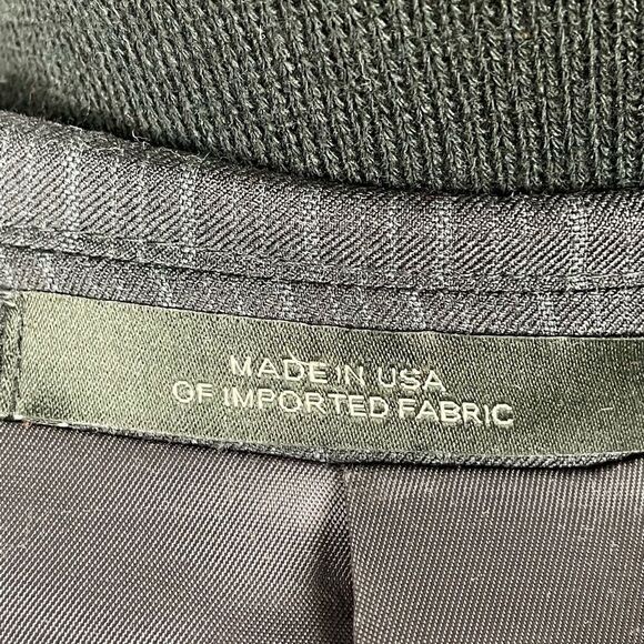 Saks Fifth Ave. Black Label Wool Pinstriped Blazer - Men’s 38R - Picture 5 of 10
